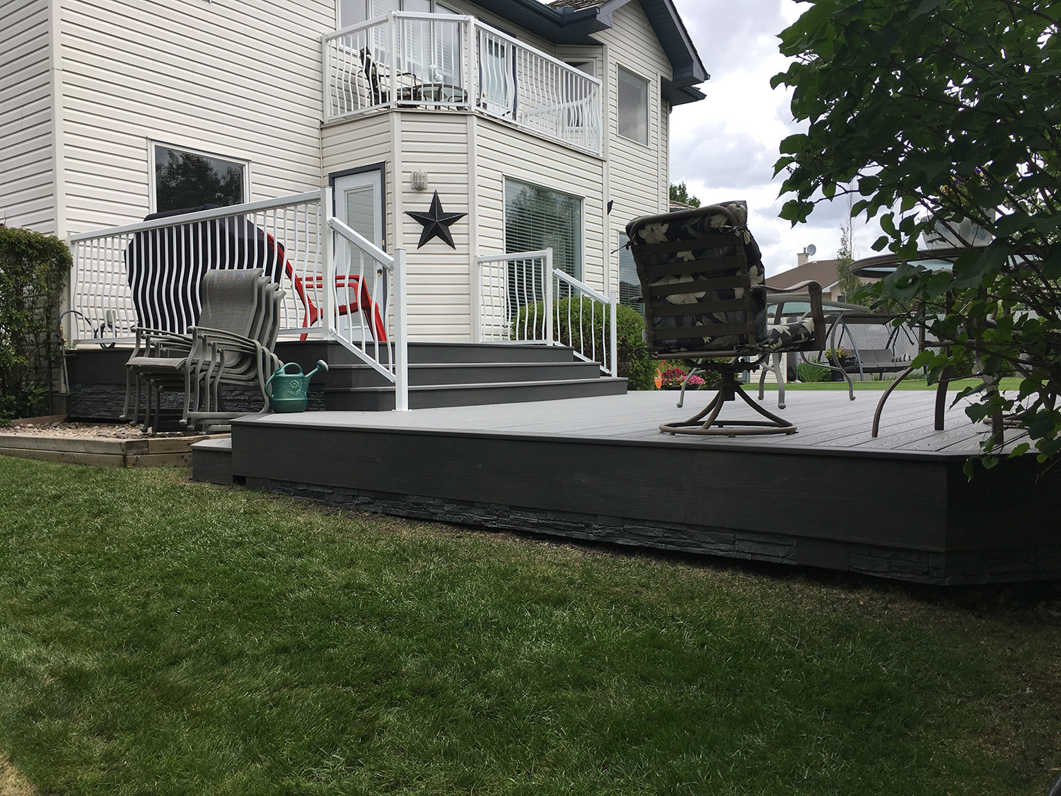 multi-level composite deck private retreat 2