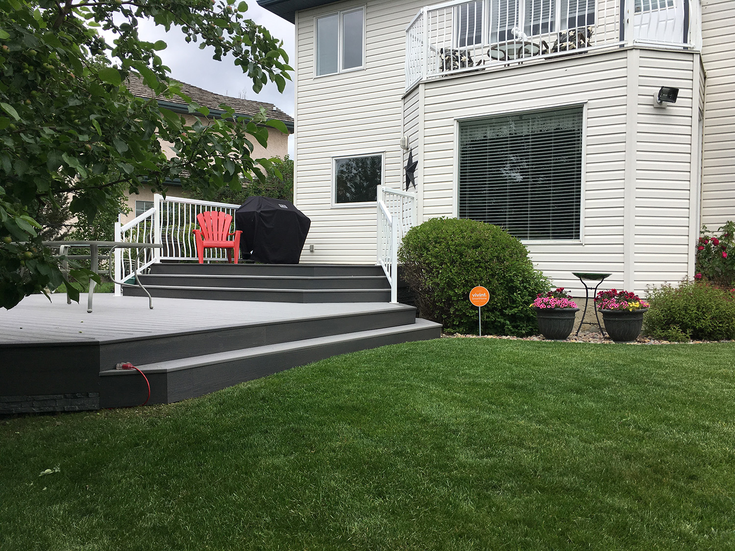 multi-level composite deck private retreat 6